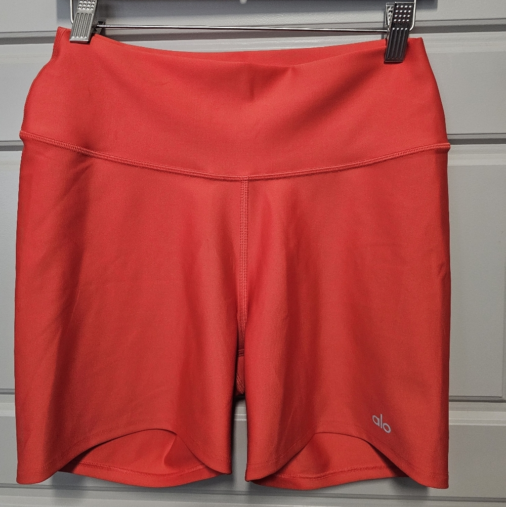 Alo Yoga 5" Airlift Energy Bike Short